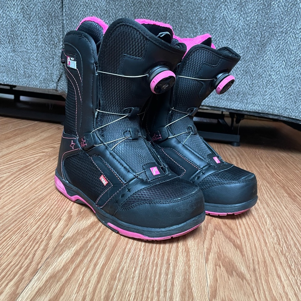 Head Women's Black and Pink snowboard boots
